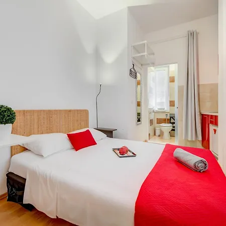 Fuer 5 Personen Ca, 48 M Sup2 In Split, Dalmatien Gespanschaft Dalmatien Apartment Split
